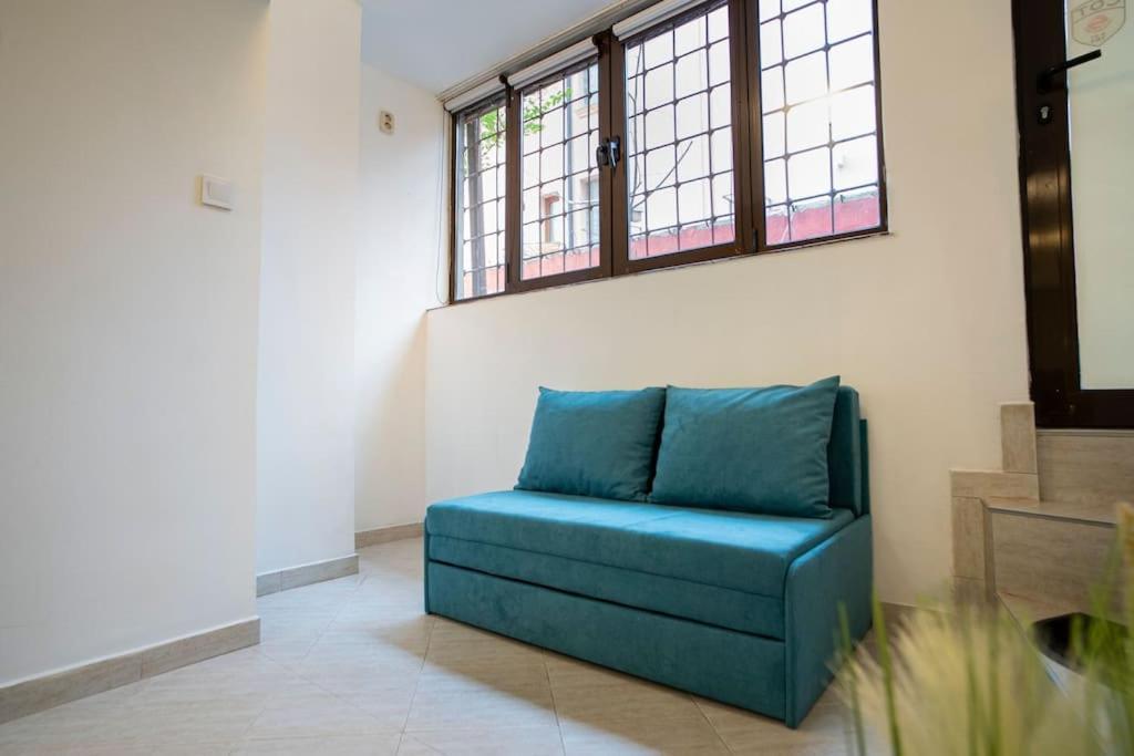 Studio With Courtyard Just Steps Away Vitosha Str 소피아 외부 사진
